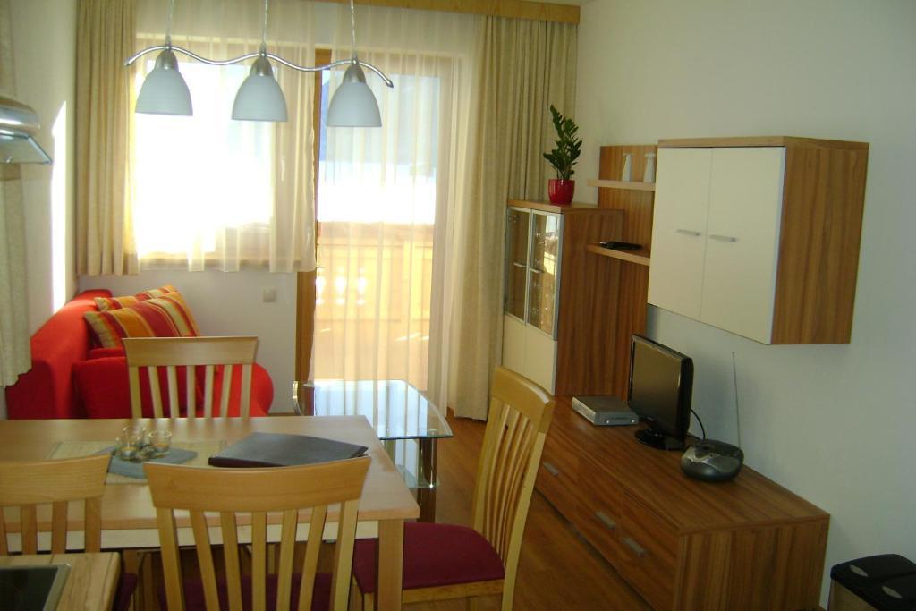 Honzarhof Apartment Längenfeld Room photo